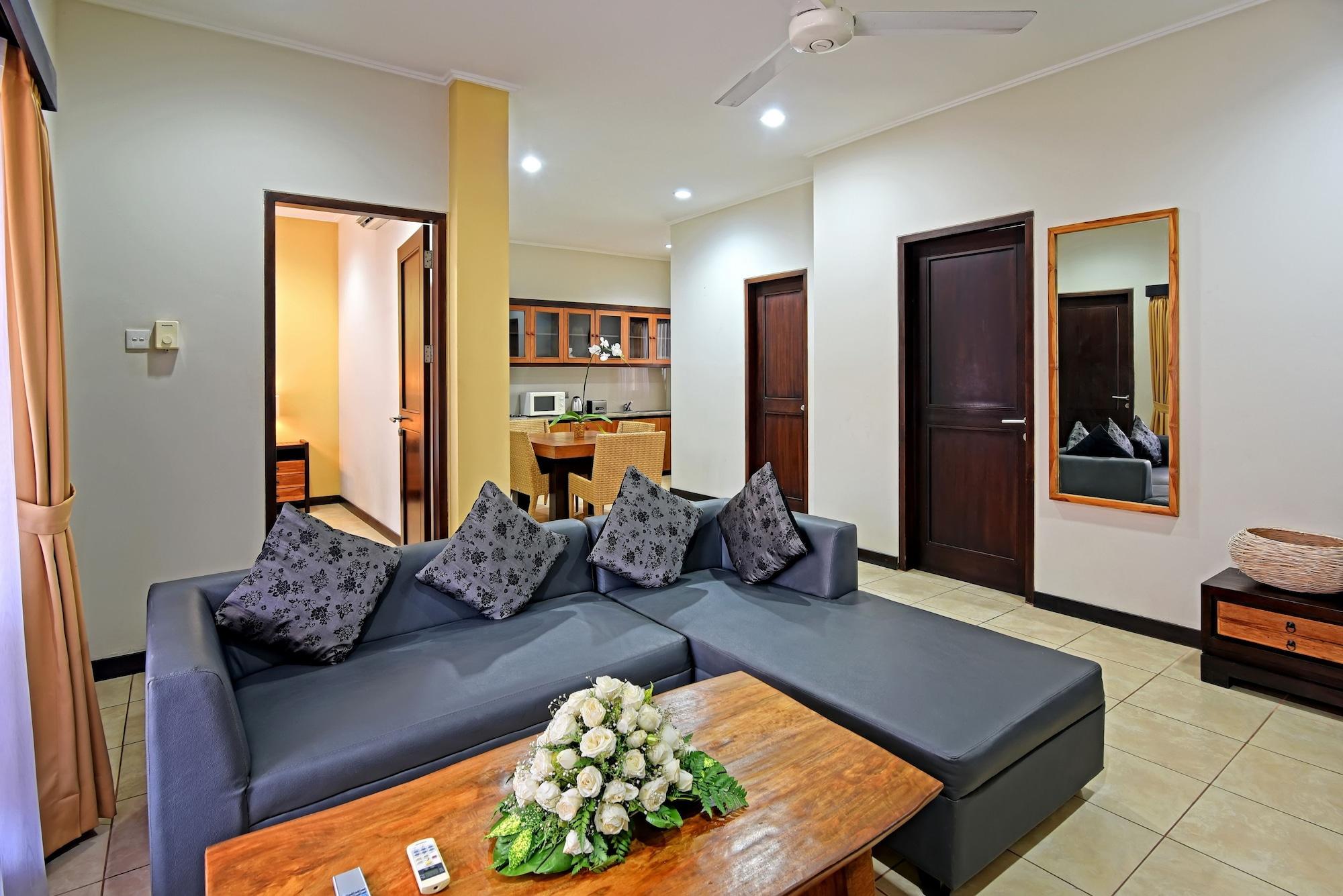 Kuta Town House Apartments מראה חיצוני תמונה