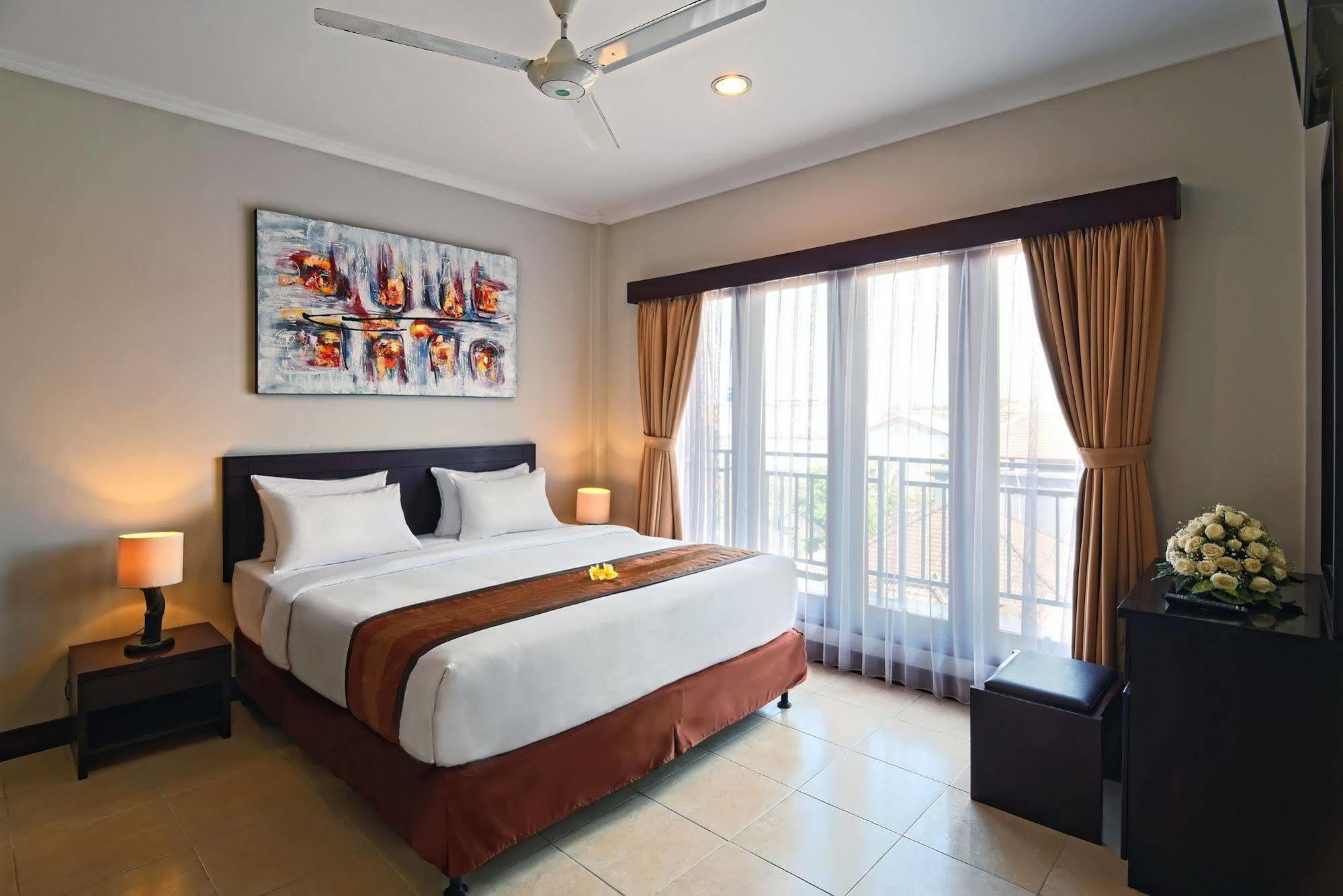Kuta Town House Apartments מראה חיצוני תמונה