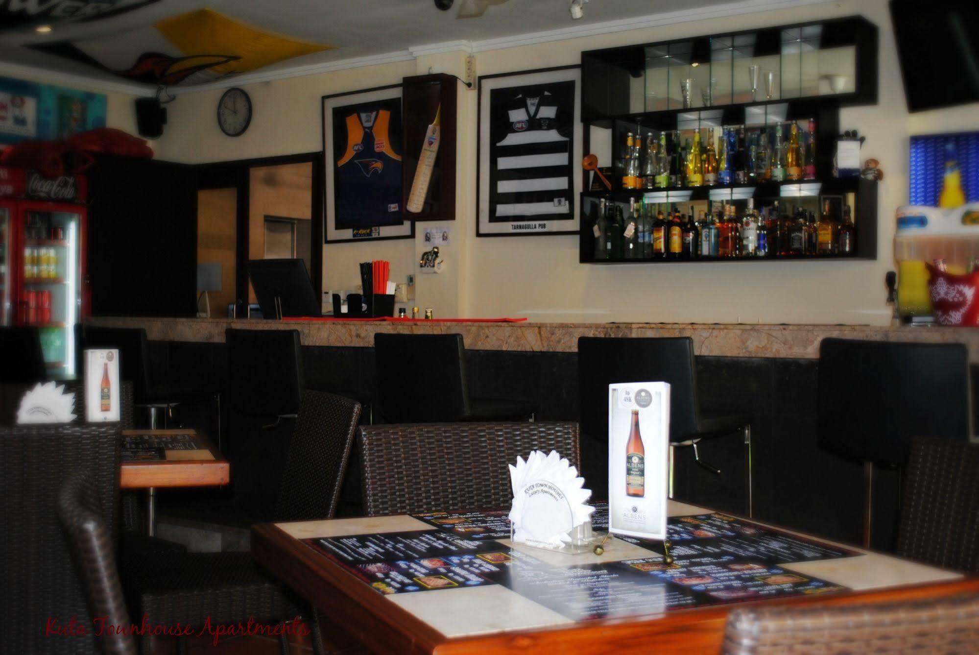 Kuta Town House Apartments מראה חיצוני תמונה